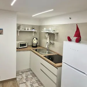 Casa Comoda E In Quartiere Storico Di Hébergement de vacances Naples